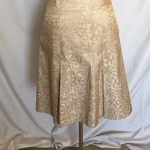 Beautiful gold sequined Ann Taylor skirt